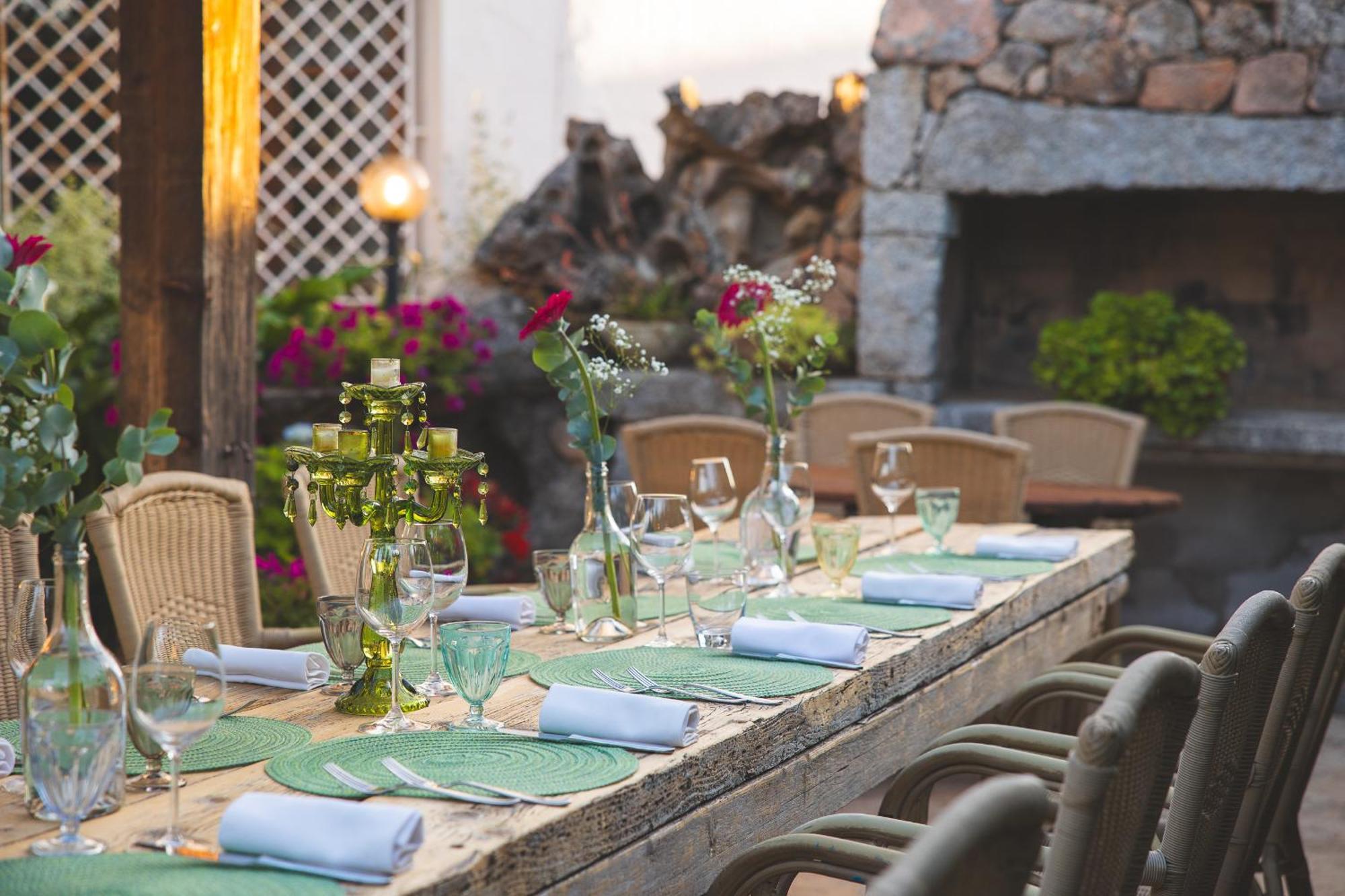 Hotel Ristorante S'Astore Benetutti Екстер'єр фото