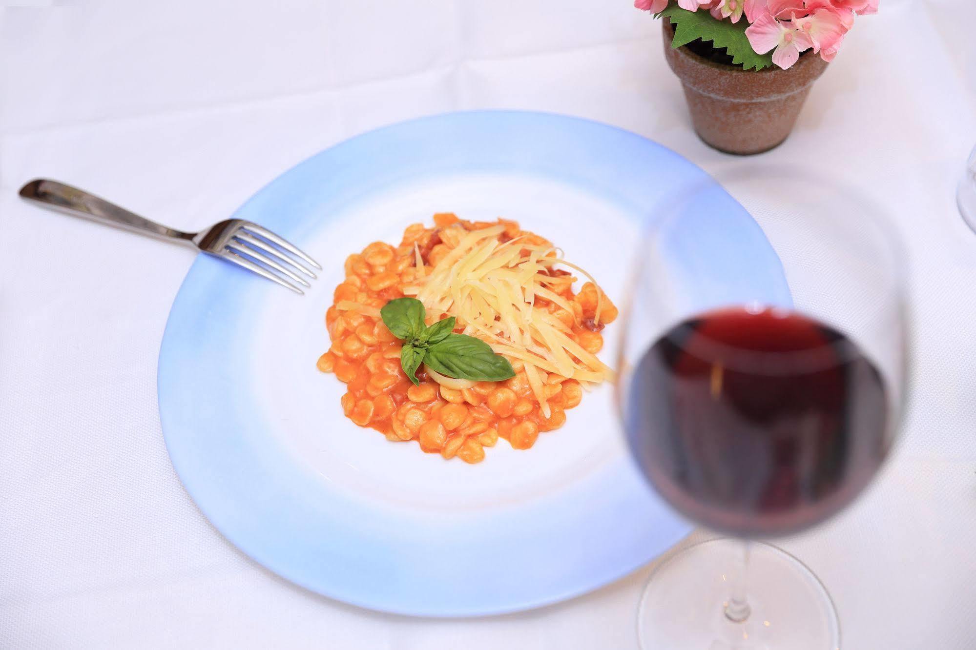 Hotel Ristorante S'Astore Benetutti Екстер'єр фото