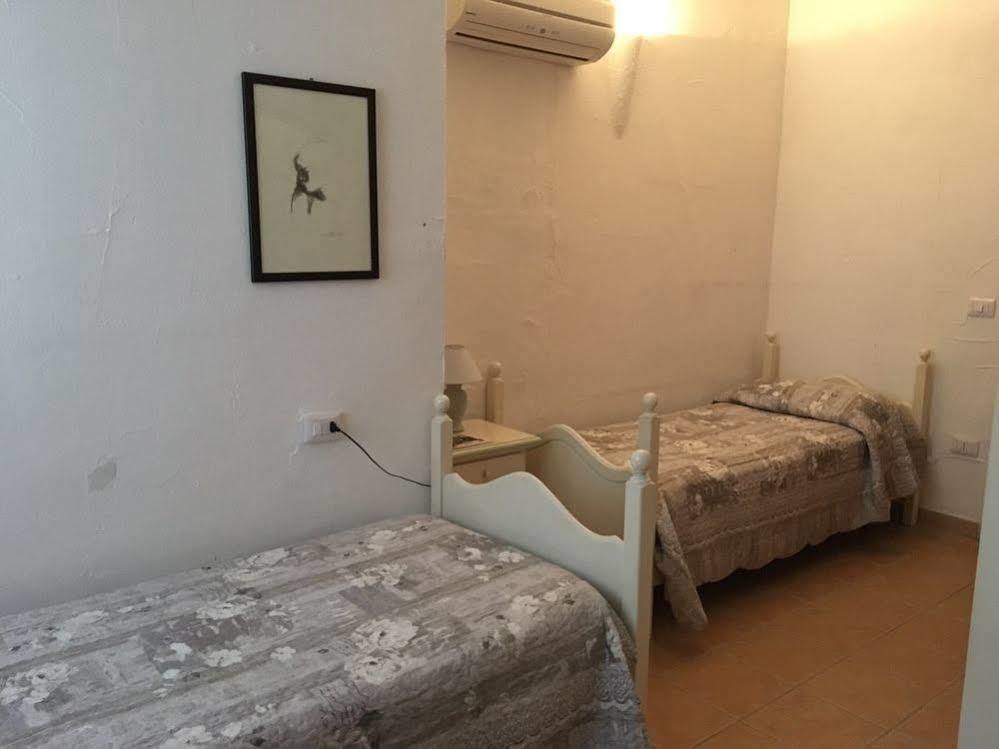 Hotel Ristorante S'Astore Benetutti Екстер'єр фото