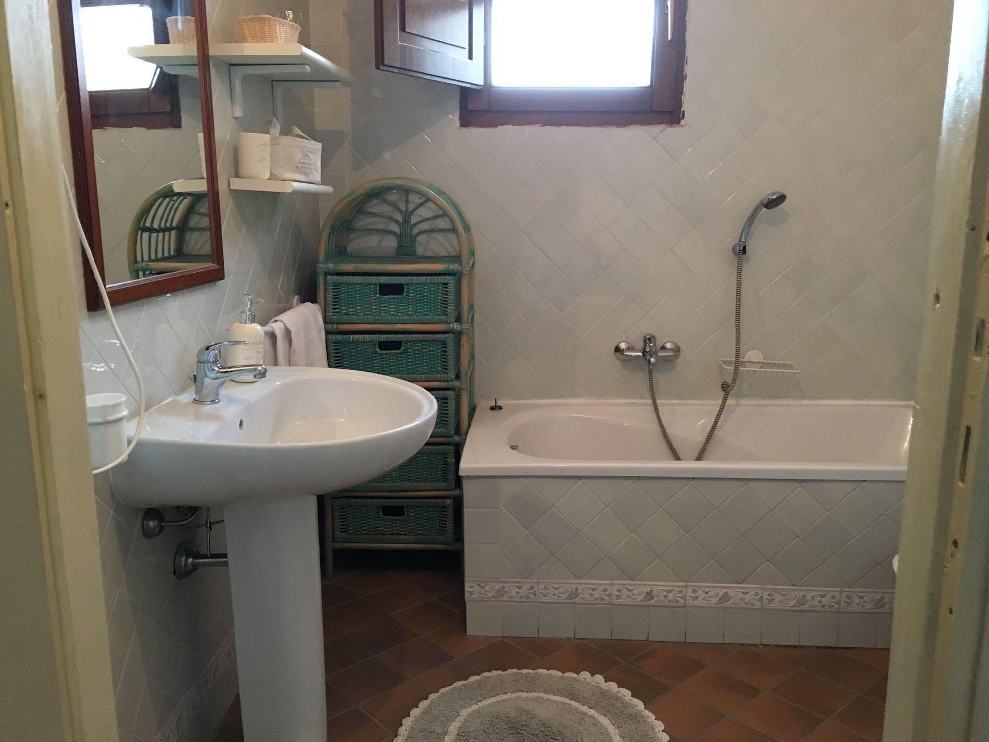 Hotel Ristorante S'Astore Benetutti Екстер'єр фото
